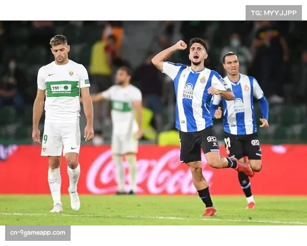 西甲焦点战：巴萨主场再遇埃尔切力争延续不败纪录，亚马尔蓄势刷新生涯新高